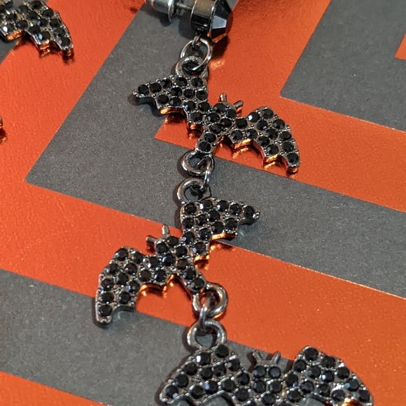 "Bats" dangling bat Earings with matching bat necklace - Picture 3 of 5